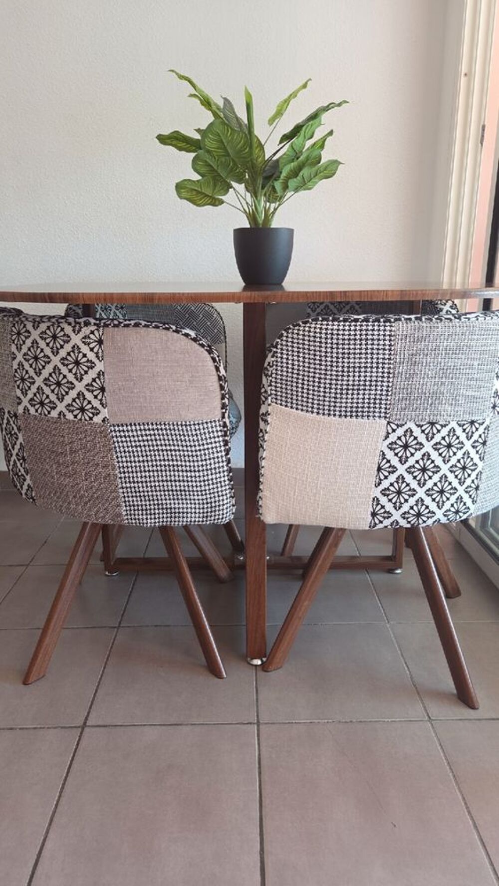 Ensemble table et chaises Meubles