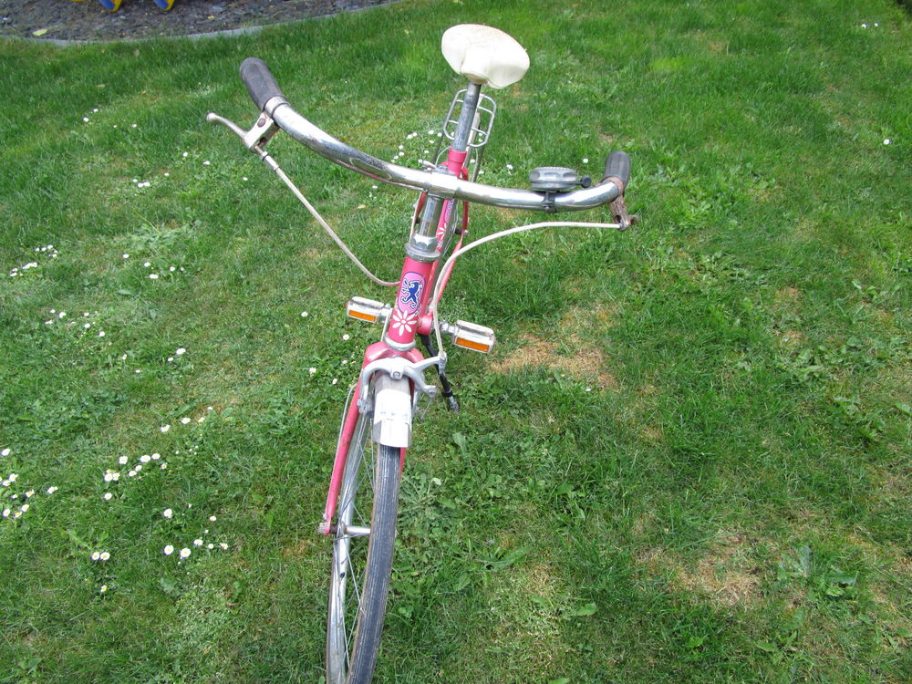 VIEUX VELO annee 80 "MISS PEUGEOT" LOT PMii9 Vélos