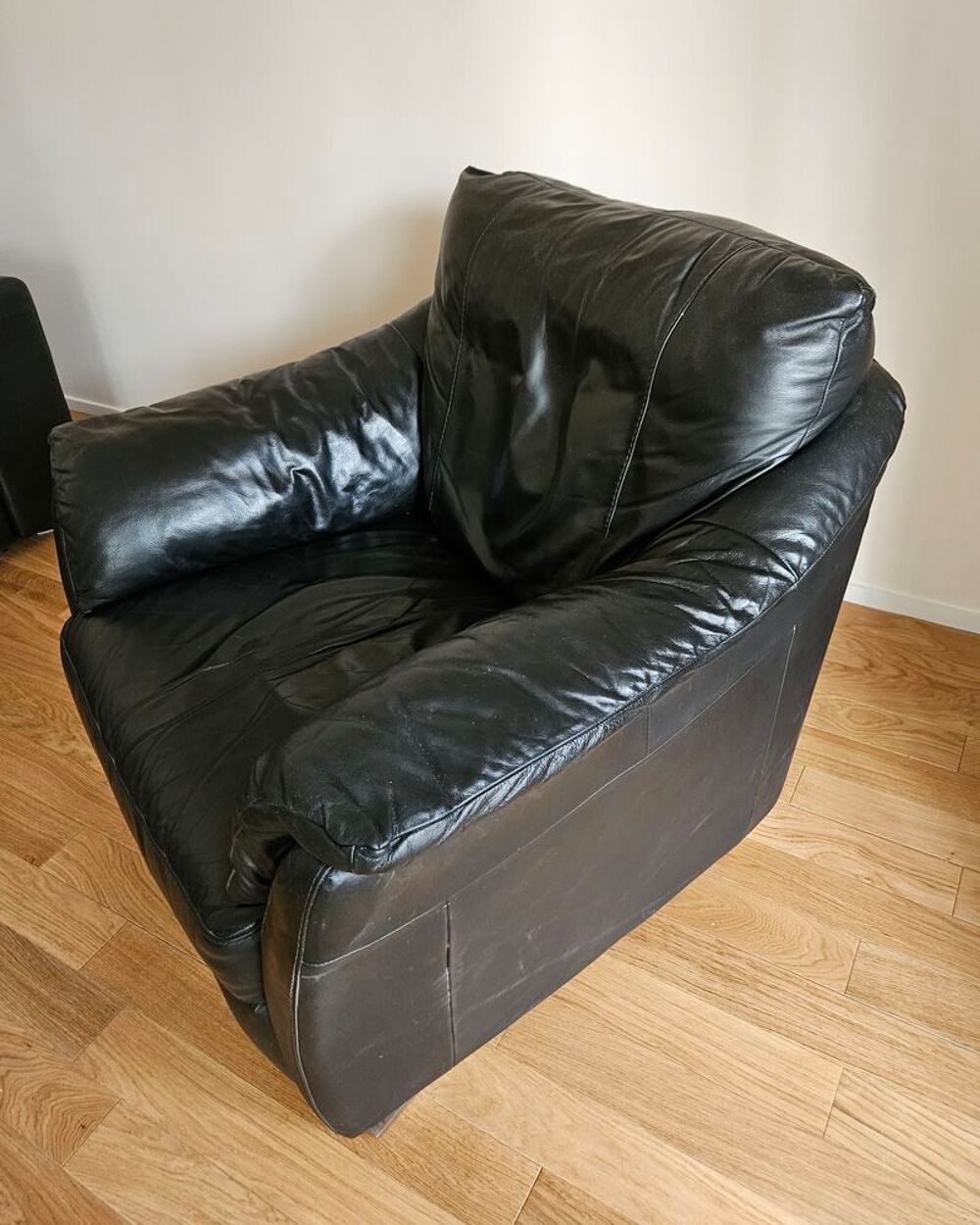 Fauteuil en cuir noir Meubles