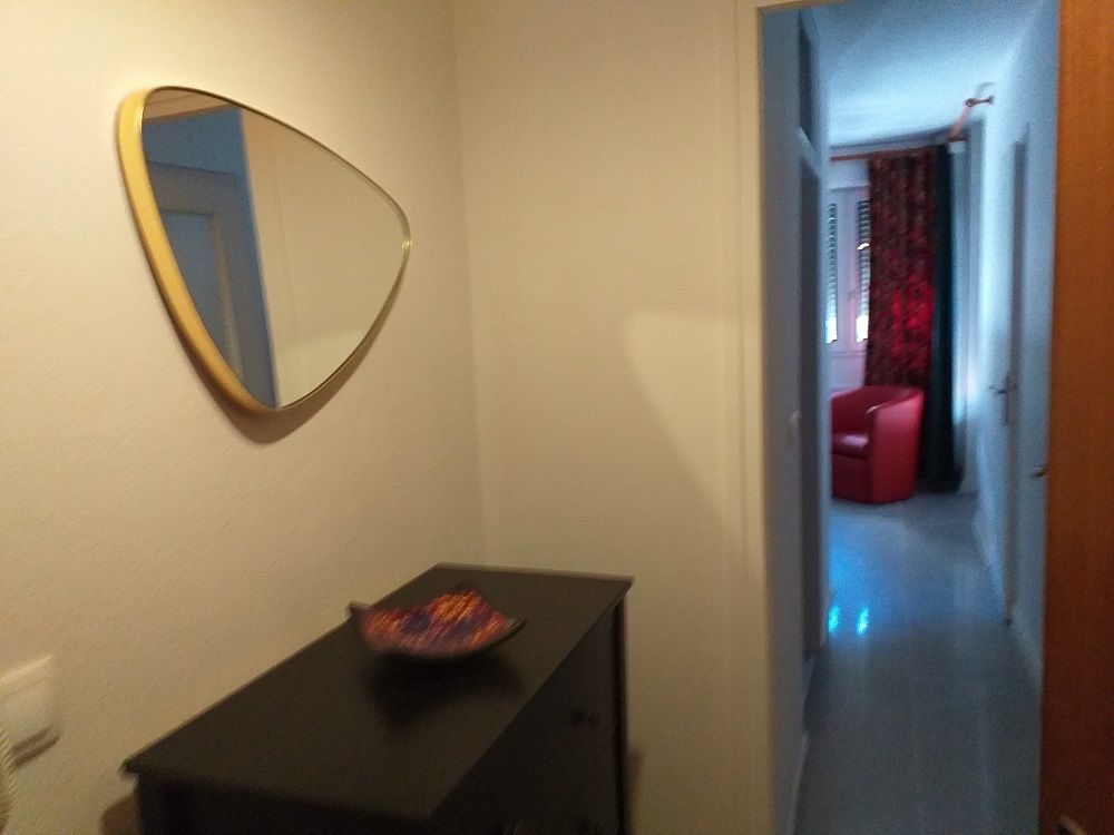   Beau studio moderne, lumineux 32 m² chambre séparée Montcalm Rhône-Alpes, Saint-Jean-Bonnefonds (42650)