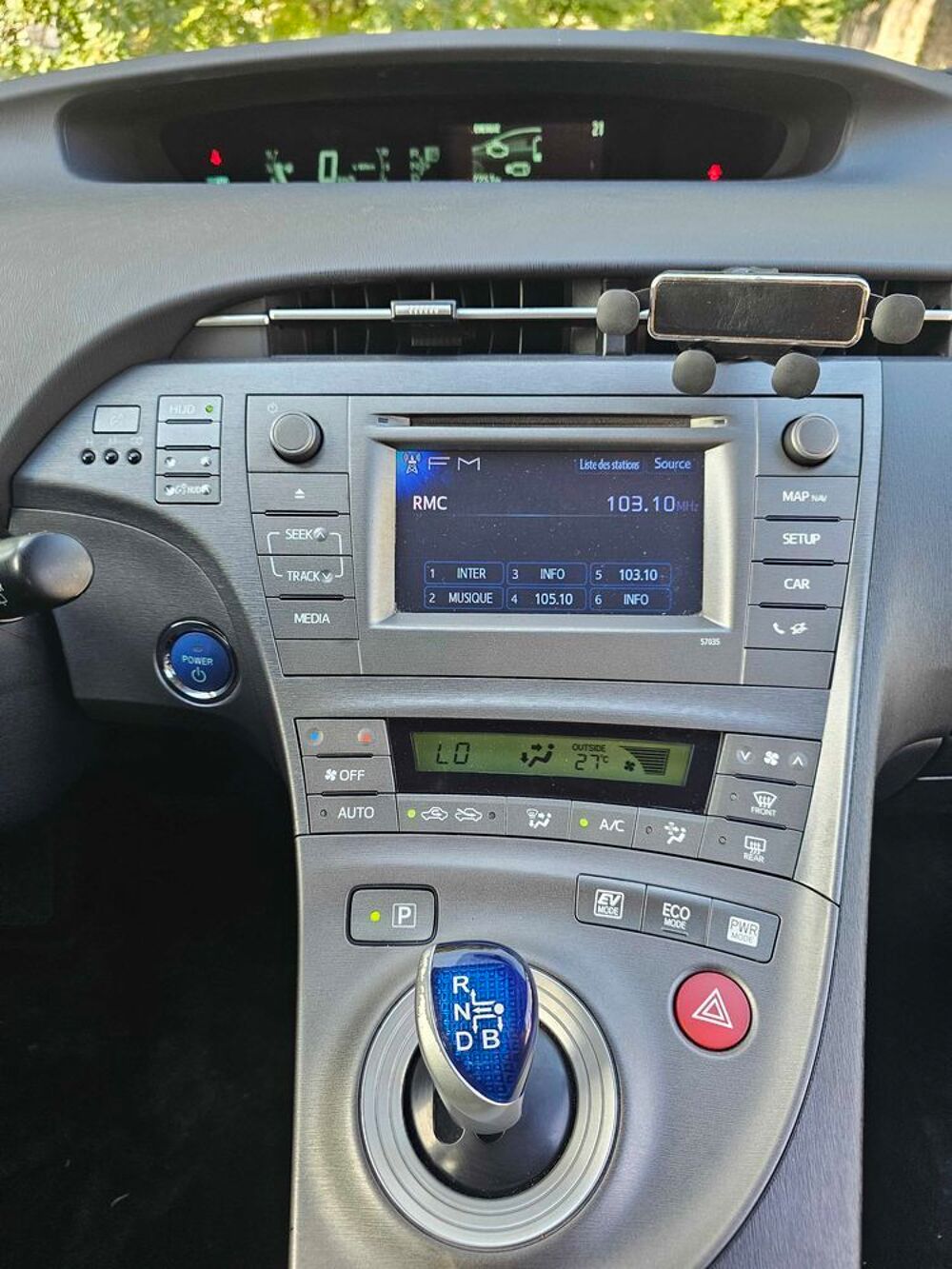 Prius 136h Lounge 15 2012 occasion 60100 Creil