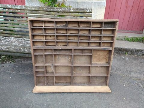 Meuble M�tier Usine Atelier Casier Bois Compartiments 1 Loches (37)