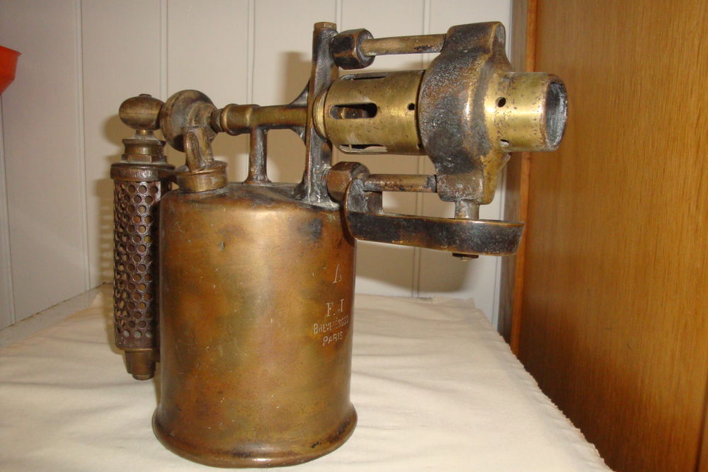 ancienne lampe a souder 