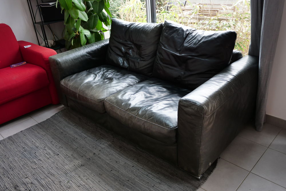 Canap&eacute; cuir noir Natuzzi ? 2 places ? bon &eacute;tat Meubles