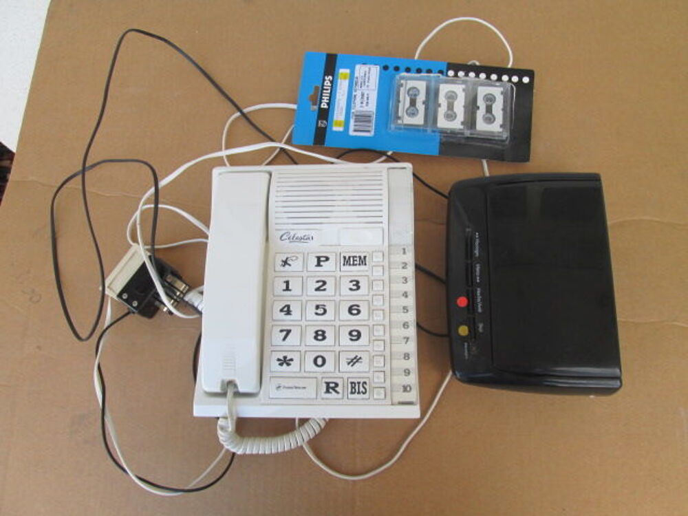 T&eacute;l&eacute;phone analogique
Téléphones et tablettes