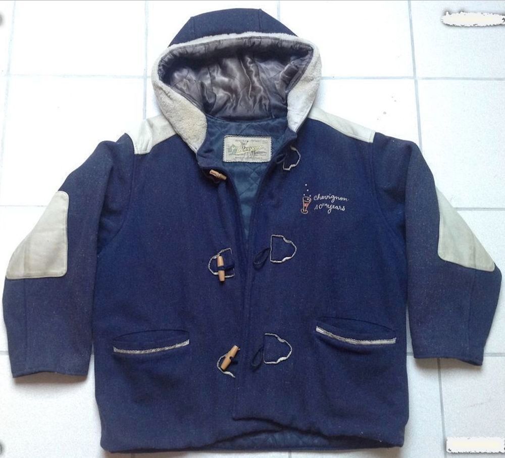 DUFFLE COAT CHEVIGNON TAILLE XL
Vêtements