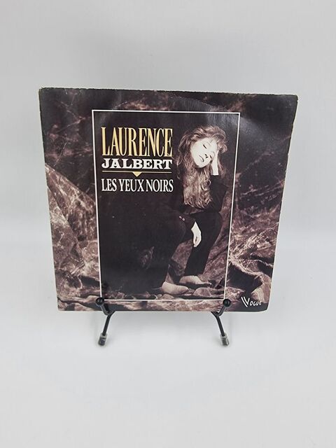 Vinyle 45 tours Laurence Jalbert : Les Yeux Noirs 3 Vulbens (74)
