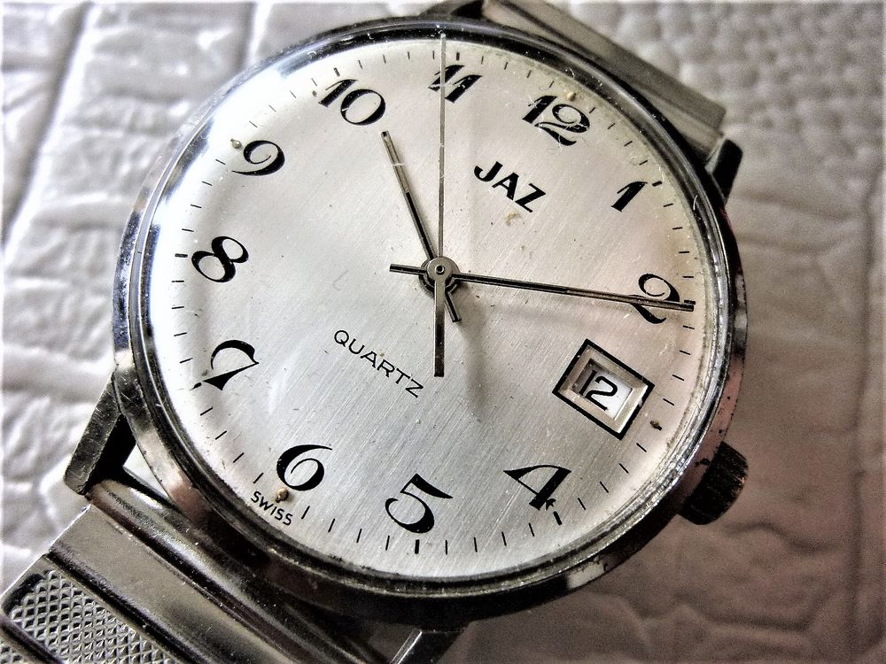 JAZ montre &eacute;lectronique vintage homme 1975 JAZ1001 Bijoux et montres