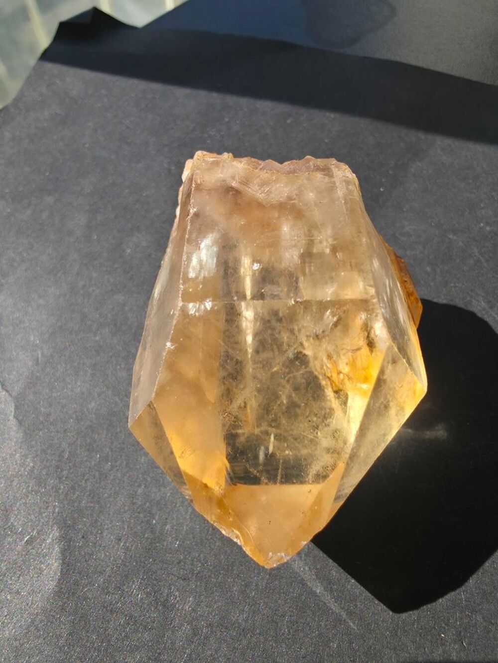 Citrine Naturelle de Kolwezi RDC-Cristal Brut de Collection 85g 