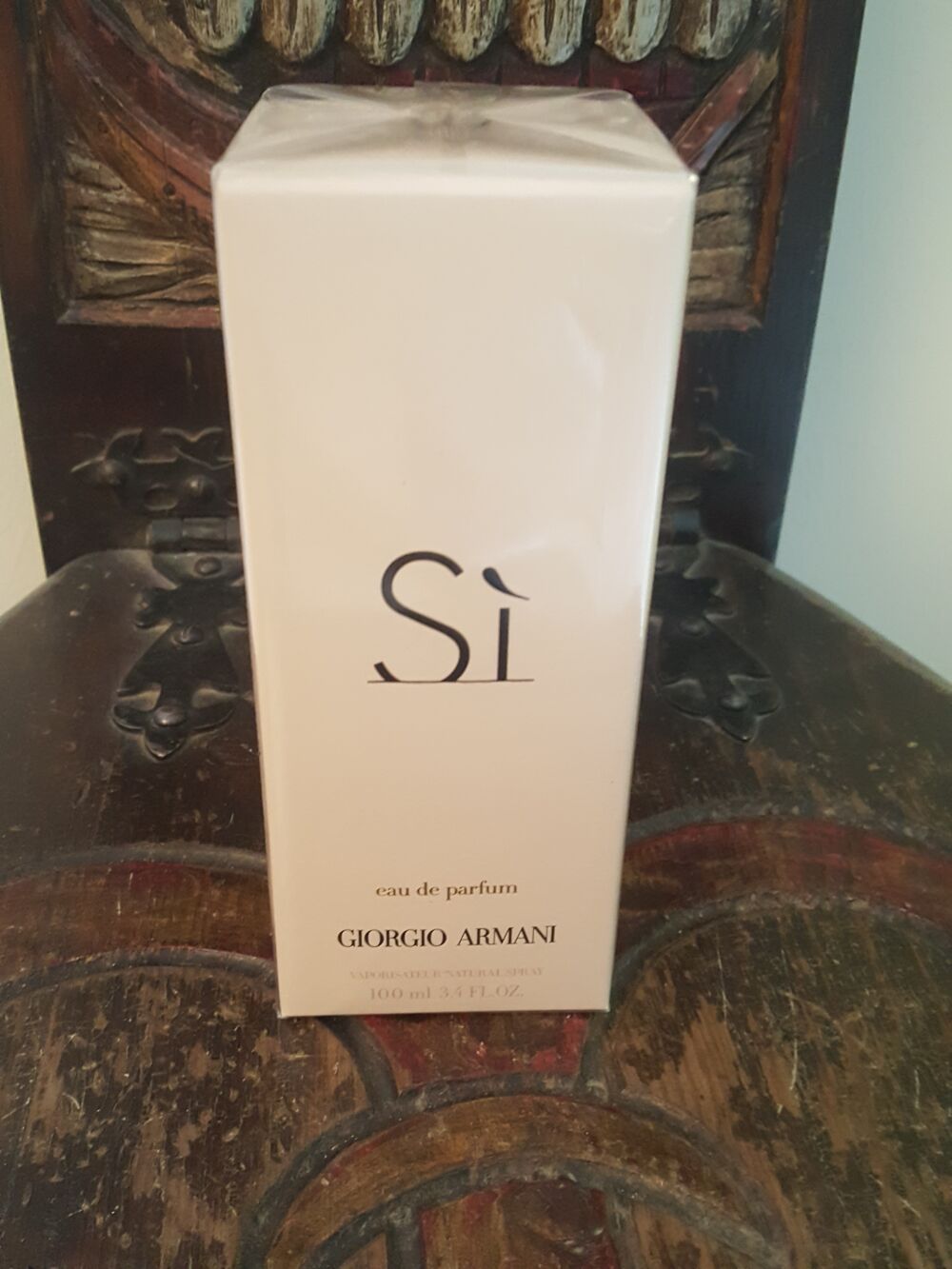 Eau de parfum "SI" de Georgio Armani
flacon de 100 ML
