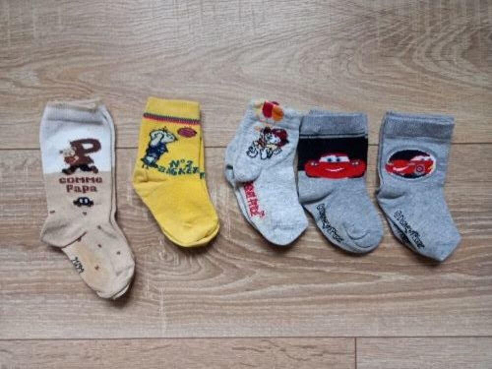 Lot de 5 paires de chaussettes taille 21 - 23 Vêtements enfants