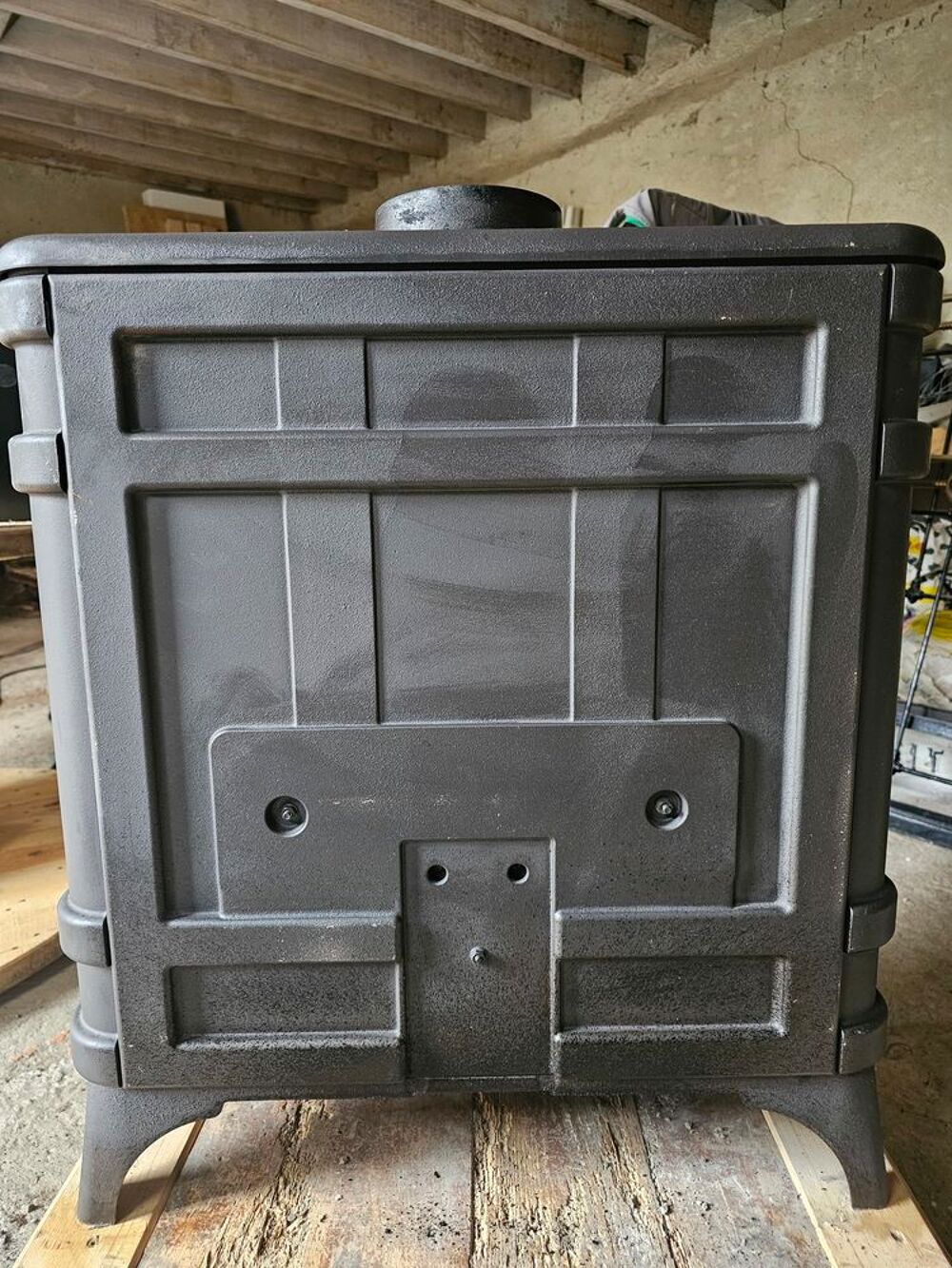 Po&ecirc;le &agrave; bois invicta Bricolage