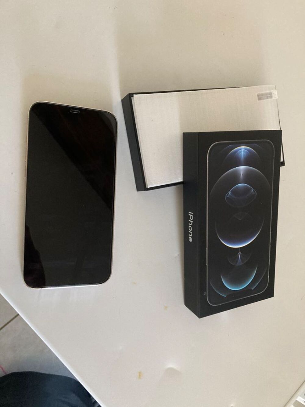 iPhone 12 Pro Max 128 GB blanc Téléphones et tablettes