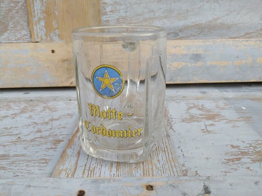 Ancienne Chope &Eacute;maill&eacute;e Bi&egrave;re Motte-Cordonnier
