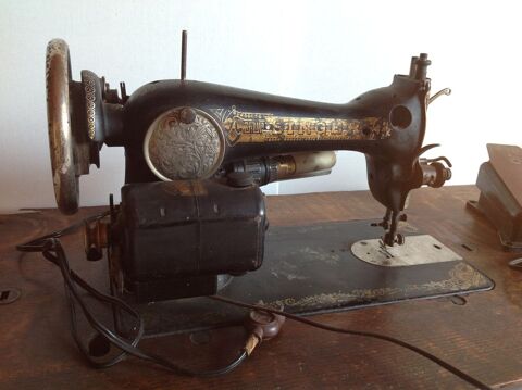MACHINE  COUDRE MOTEUR SINGER 15K26 FACTURE 1929
Trgunc (29)