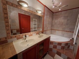  Maison � vendre 7 pi�ces 200 m�