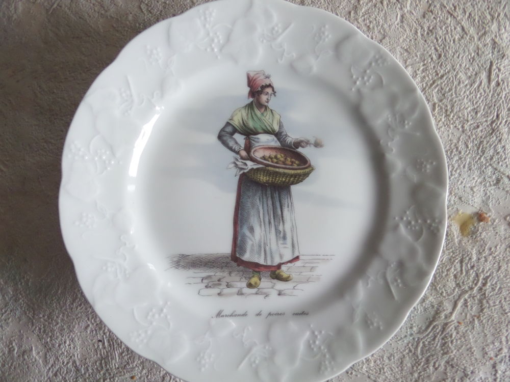 6 assiettes a dessert en porcelaine Cuisine