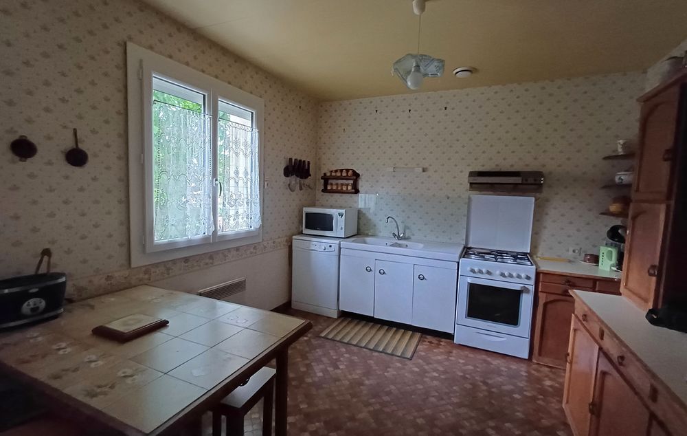 Vente Maison Maison 2 niveaux terrain 1635 m2 arboré et fruitiers 367500€ Ully-saint-georges