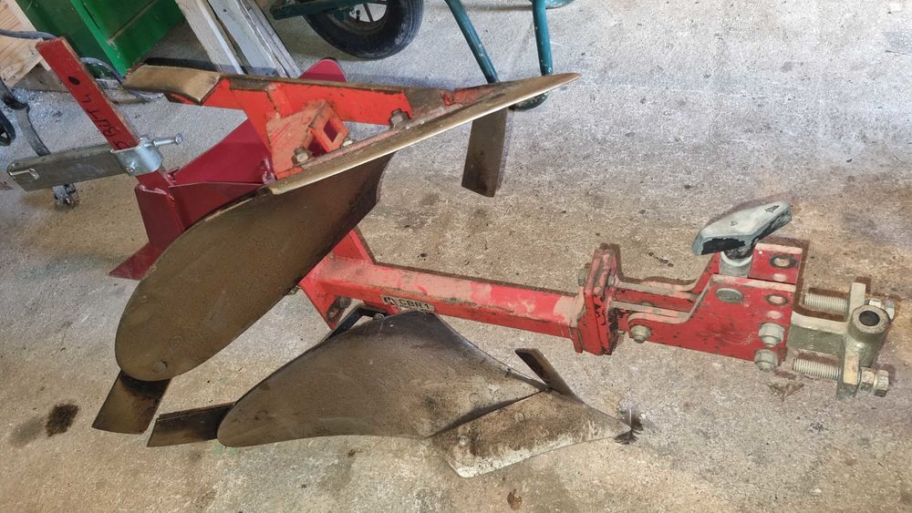 Motoculteur Ferrari S&eacute;rie 330 avec 2 outils Jardin