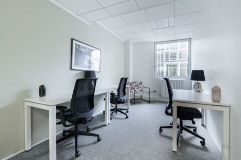 Bureau priv&eacute; &agrave; louer pour 5 personnes &agrave; Paris, 73 Vaugirard Paris 2008 75006 Paris