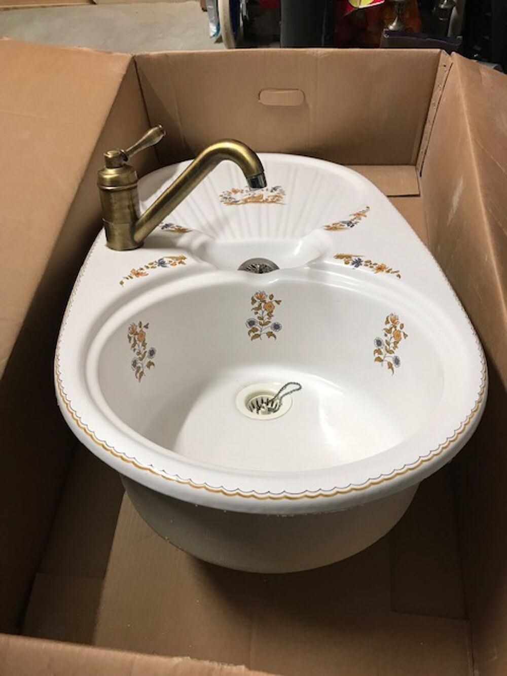 &Eacute;vier proven&ccedil;ale en c&eacute;ramique de moustier Bricolage