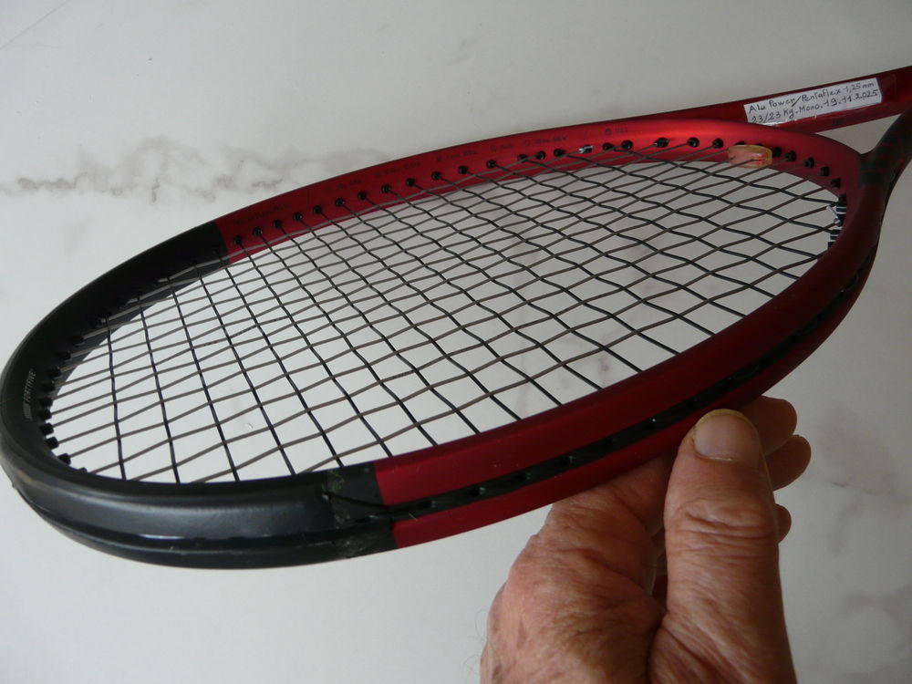 Raquette NEUVE de Comp&eacute;tition WILSON CLASH PRO V2 16/20c T3 Sports