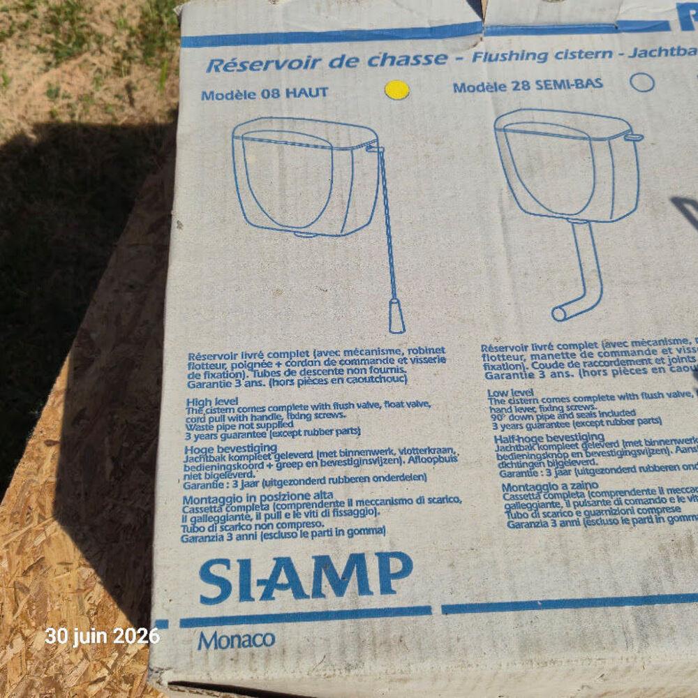 R&eacute;servoir de toilette neuf en plastique, mod&egrave;le haut, avec Bricolage