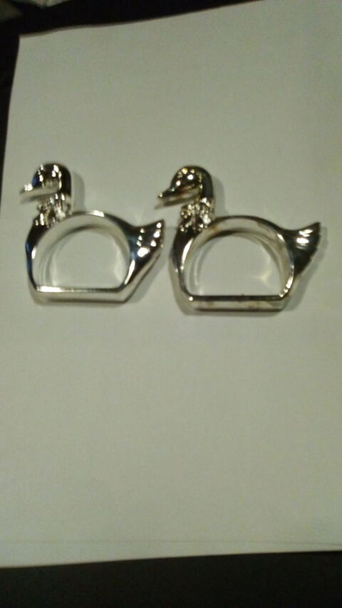 RONDE DE SERVIETTE  CANARD  10 Baignes-Sainte-Radegonde (16)