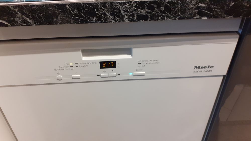 Lave-vaisselle Miele Electroménager