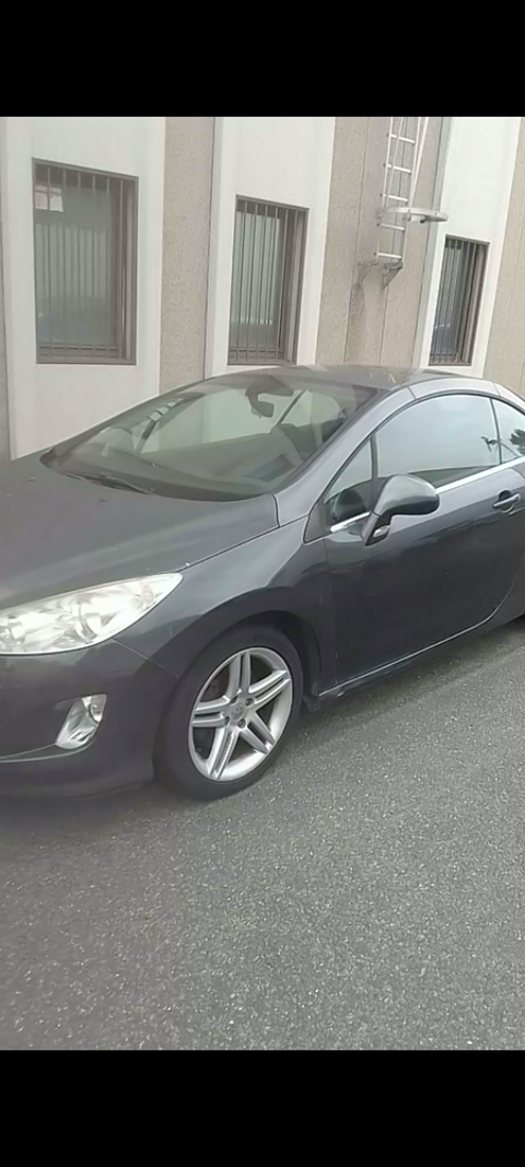 Peugeot 308 cc 2.0 HDi 16V 140ch FAP Féline