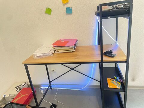 bureau 60 Carpentras (84)