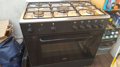 Gaziniere 5 feux et four � gaz de ville Walberg :100� 100 Grigny (91)