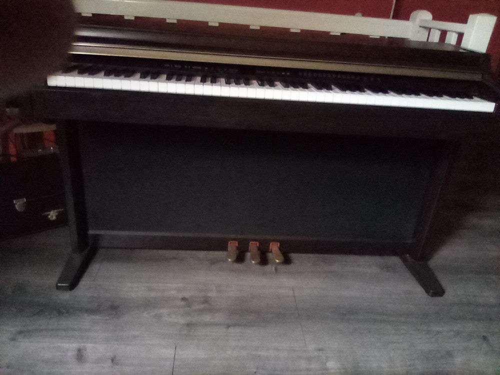 Piano Yamaha Instruments de musique