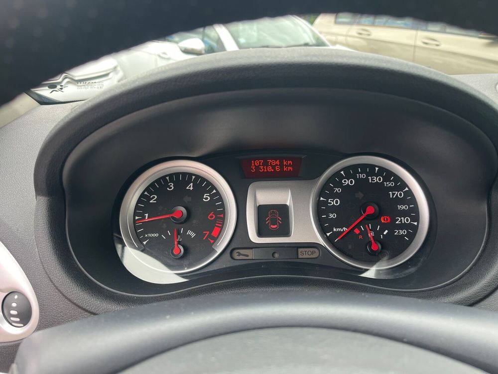 Clio III 1.2 16V 75 eco2 Expression Clim Euro 5 2011 occasion 82000 Montauban