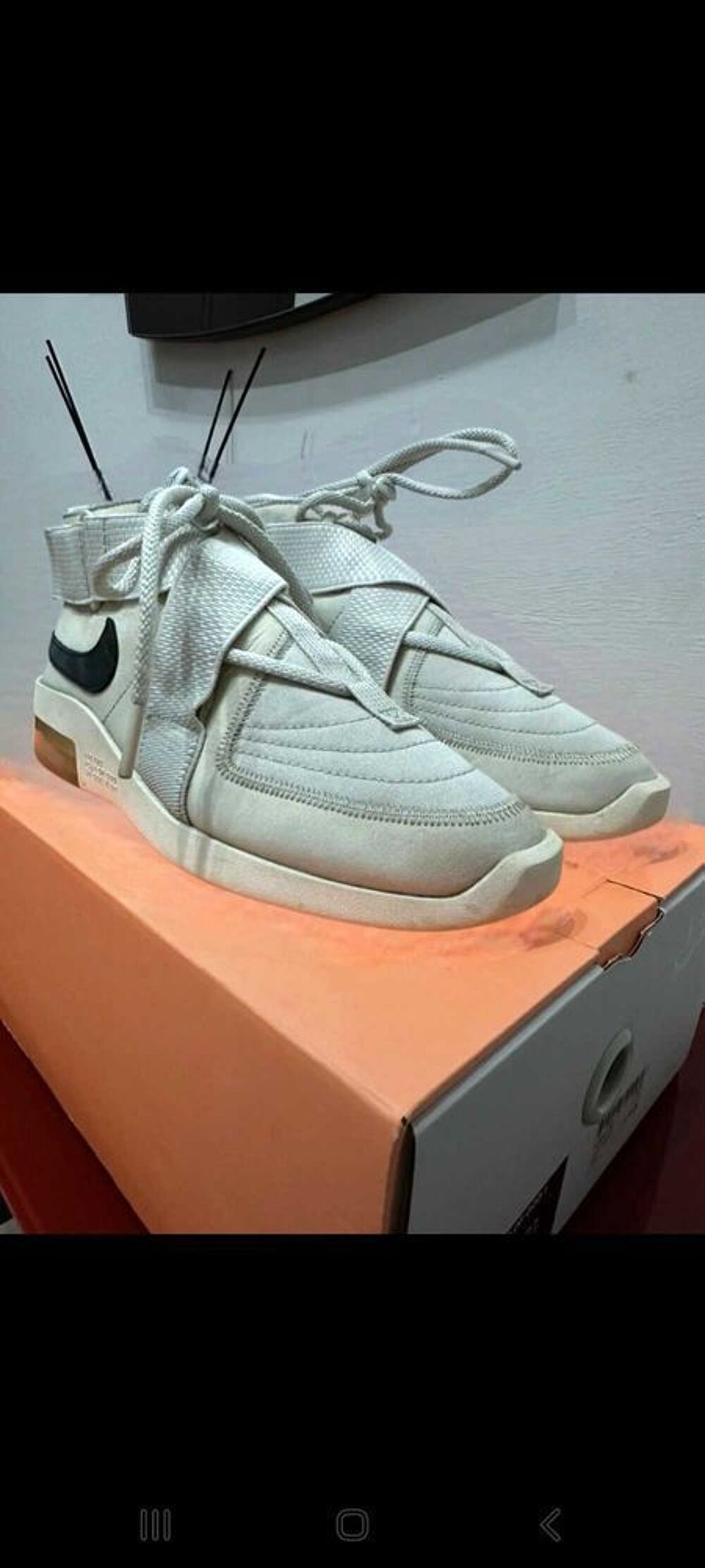 baskets Fear of god X Nike Air force de taille 41 en tr&egrave;s bon etat Chaussures