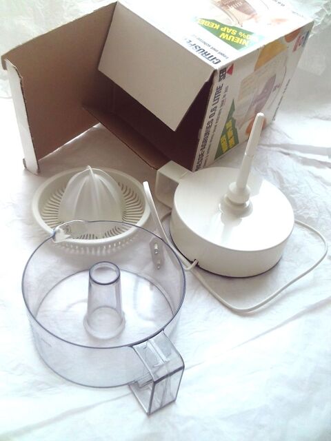 Presse-agrumes SEB, tr�s bon �tat, quasi neuf 14 Villeurbanne (69)