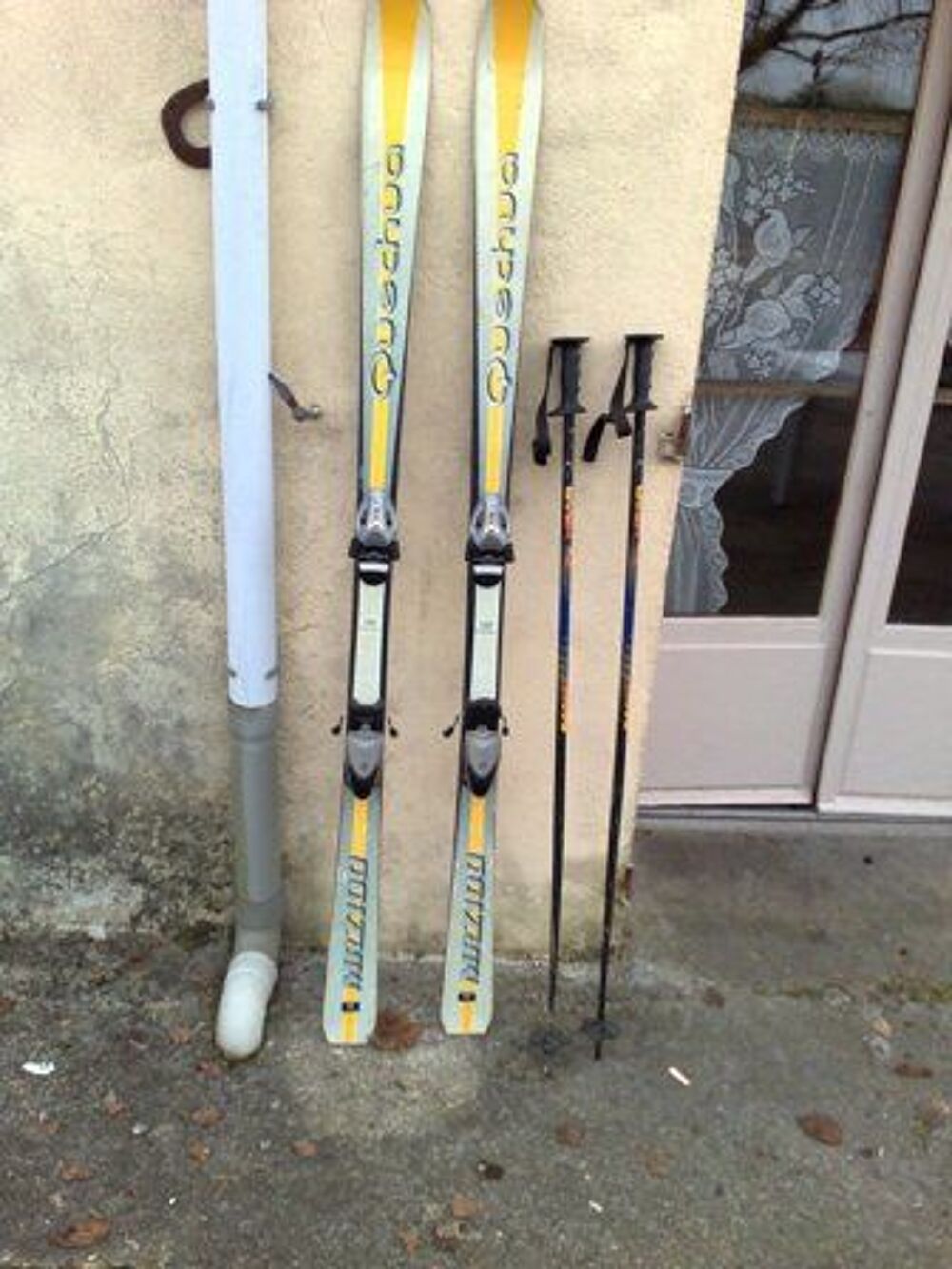 ski parabolique avec chaussure pointure 43.5 Sports