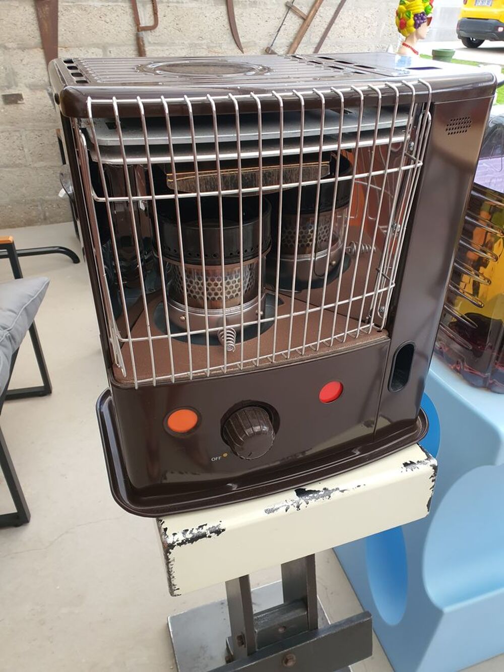 feu &agrave; p&eacute;trole plus bidon de 15 litres Jardin