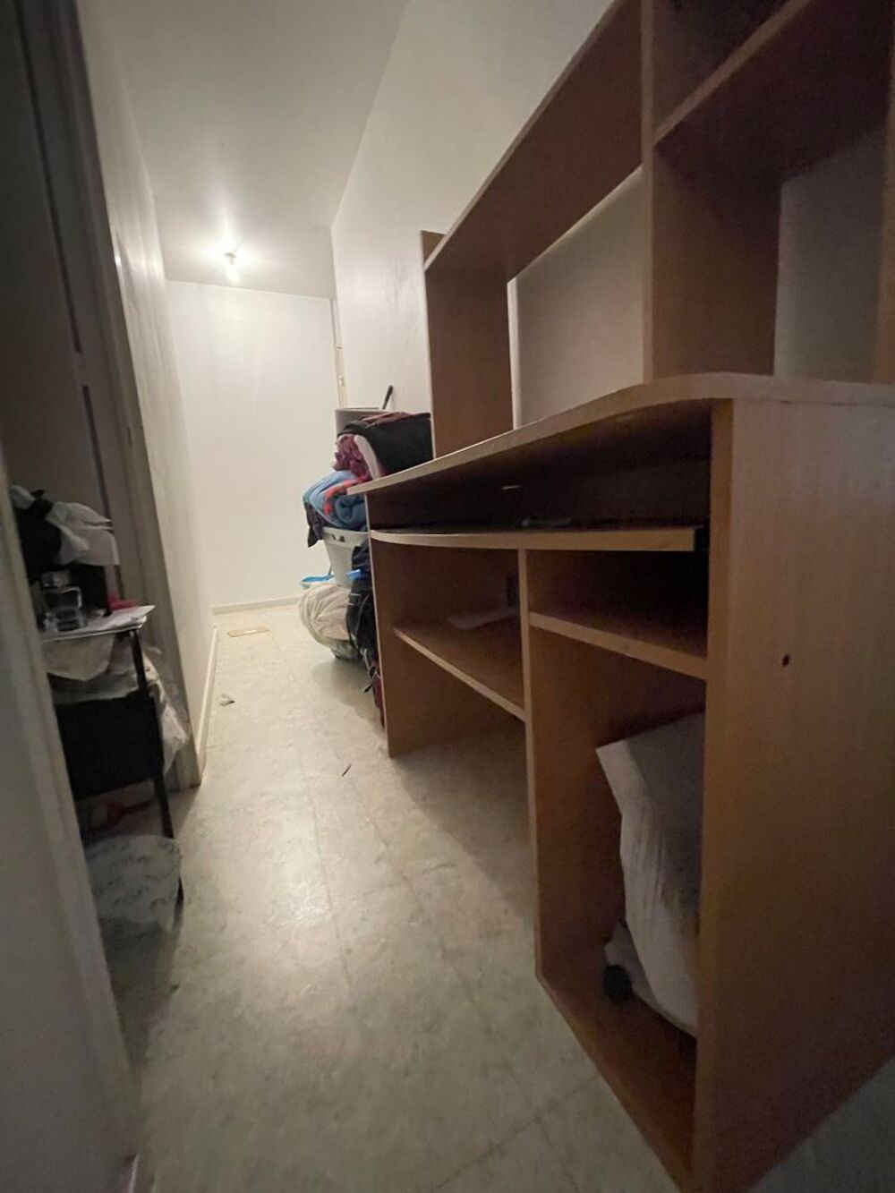 Bureau de travail
Meubles