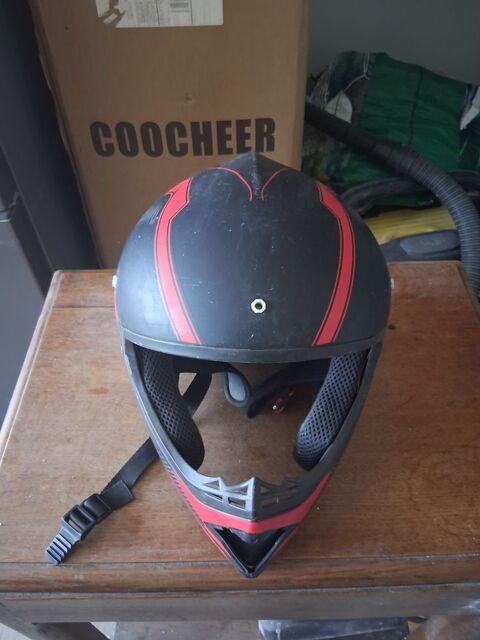 Casque de vélo intégral Neuilly-sur-Seine (92)