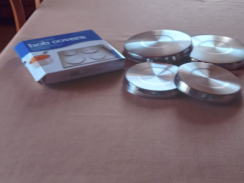 Jeu de 4 protections neuves pour plaques de cuisson. Electroménager