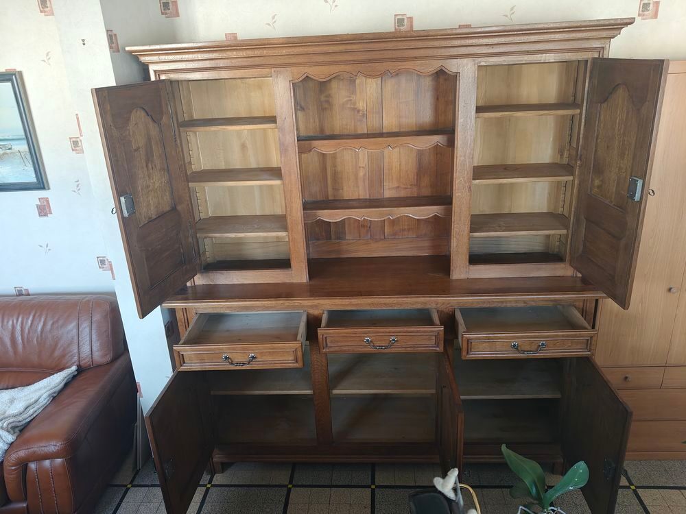 Buffet ch&ecirc;ne Meubles