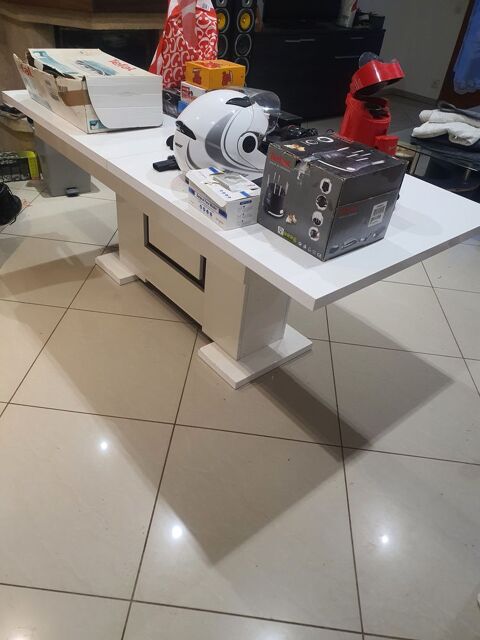 table blan laqu� 80 Bazoches-les-Gallerandes (45)