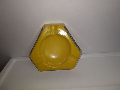 1 cendrier publicitaire scotch whisky j&b 25 Gometz-la-Ville (91)