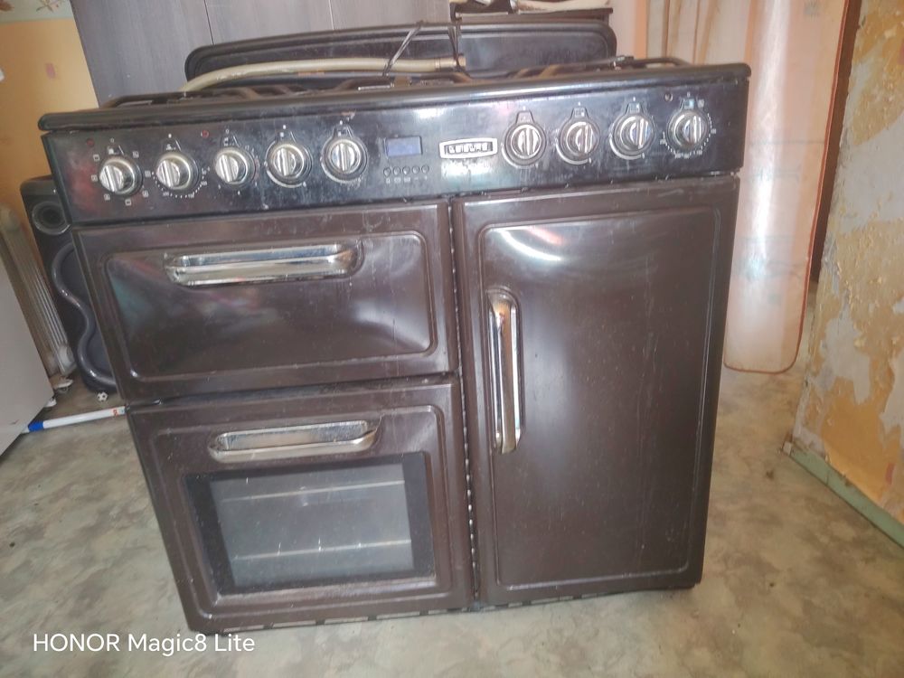 Cuisini&egrave;re piano de cuisson 90x90x60 avec plancha et plaque Electroménager