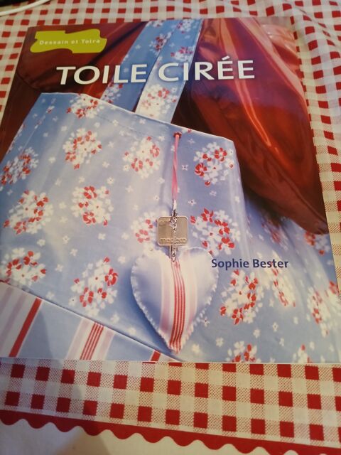 LIVRE TOILE CIREE 9 Triel-sur-Seine (78)