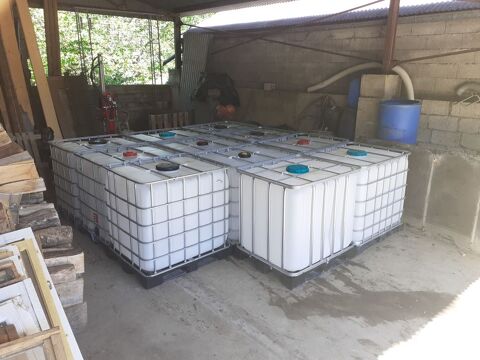 Cuve 1000 litres état neuf garantit alimentaire 
Quingey (25)