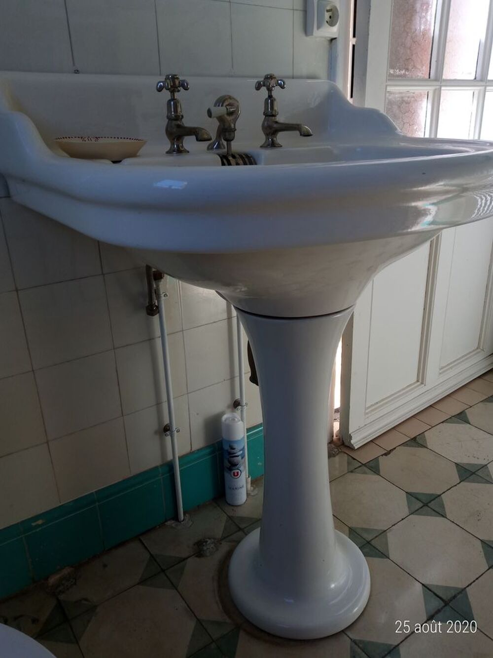 LAVABO ANCIEN MONTE SUR COLONNE Meubles
