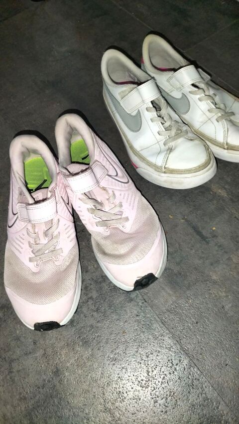 Baskets Nike pointure 32 trs bon tat  9 Cachan (94)