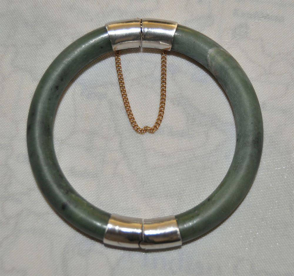 Bracelet jonc en jade vert Bijoux et montres